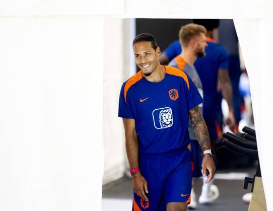 WOLFSBURG - Virgil van Dijk during a training session of the Dutch national team, Nationalteam at the AOK Stadium on June 29, 2024 in Wolfsburg, Germany. The Dutch national team is preparing for the eighth finals at the European Football Championship in Germany against Romania. ANP KOEN VAN WEEL UEFA EURO, EM, Europameisterschaft,Fussball 2024 Germany 2024 xVIxANPxSportx xxANPxIVx 502324761 originalFilename: 502324761.jpg