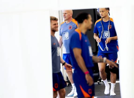 WOLFSBURG - Xavi Simons during a training session of the Dutch national team, Nationalteam at the AOK Stadium on June 29, 2024 in Wolfsburg, Germany. The Dutch national team is preparing for the eighth finals at the European Football Championship in Germany against Romania. ANP KOEN VAN WEEL UEFA EURO, EM, Europameisterschaft,Fussball 2024 Germany 2024 xVIxANPxSportx xxANPxIVx 502324771 originalFilename: 502324771.jpg