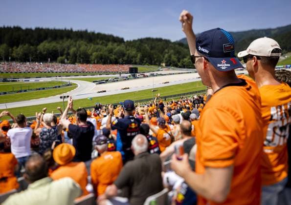 SPIELBERG - Max Verstappen (Red Bull Racing), Oscar Piastri (McLaren) and Lando Norris (McLaren) during the sprint race on the Red Bull Ring race circuit in the run-up to the Austrian Grand Prix. ANP SEM VAN DER WAL ** Photo taken with tilt shift lens ** xVIxANPxSportx xxANPxIVx 502324951 originalFilename: 502324951.jpg