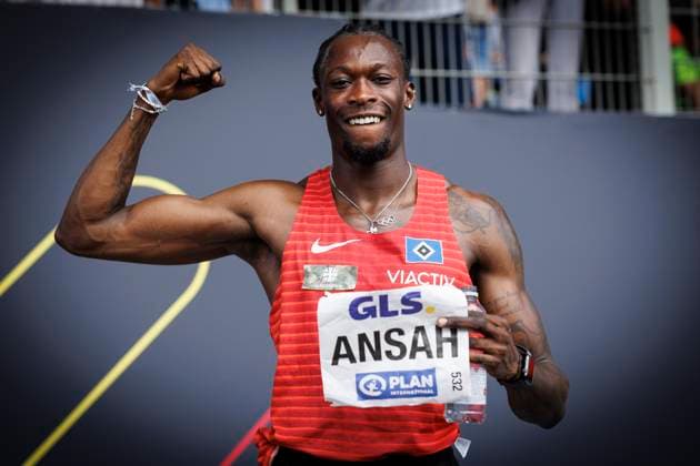 Sport Themen der Woche KW26 Sport Bilder des Tages Deutsche Leichtathletik-Meisterschaften; Braunschweig, 29.06.2024 Owen Ansah (Hamburger SV) gewinnt die 100m in neuem deutschen Rekord von 9,99s; Deutsche Leichtathletik-Meisterschaften am 29.06.2024 im Eintracht-Stadion, Braunschweig (Niedersachsen). *** German Athletics Championships Braunschweig, 29 06 2024 Owen Ansah Hamburger SV wins the 100m in a new German record of 9.99s German Athletics Championships on 29 06 2024 at Eintracht Stadium, Braunschweig Lower Saxony Copyright: xBEAUTIFULxSPORTS AxelxKohringx