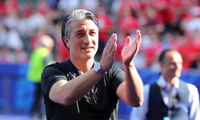 Coach Murat Yakin welcomes the fans Sport Football Soccer European Championship Euro 2024 European Championship Men Season 2023 2024 29 06 2024 Switzerland SUI vs Italy ITA in Berlin DFL regulations prohibit any use of photographs as image sequences and or quasi video