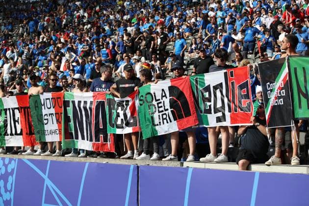 29 06 2024, xtgx, European Football Championship 2024 1 8 Final, Switzerland Italy emspor, v l emotions, fans, atmosphere, flags, logo, Italy, spectators, jerseys UEFA REGULATIONS PROHIBIT ANY USE OF PHOTOGRAPHS as IMAGE SEQUENCES and or QUASI VIDEO Berlin