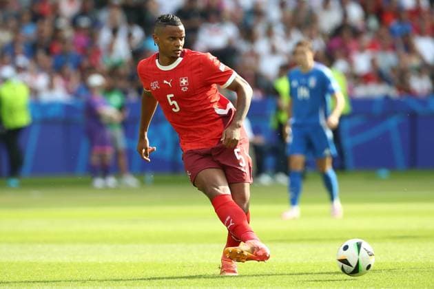 29 06 2024, xtgx, European Football Championship 2024 1 8 Final, Switzerland Italy emspor, v l Manuel Akanji Switzerland UEFA REGULATIONS PROHIBIT ANY USE OF PHOTOGRAPHS as IMAGE SEQUENCES and or QUASI VIDEO Berlin