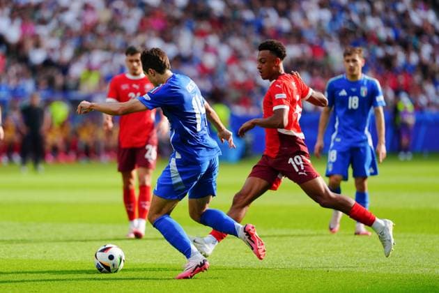 Federico Chiesa Italy, 14 , Dan Ndoye Switzerland, 19 GER, Switzerland vs Italy, European Football Championship, UEFA Euro 2024, Round of 16, 29 06 2024 GER, Switzerland vs Italy, European Football Championship, UEFA Euro 2024, Round of 16, 29 06 2024 Berlin Copyright: xEibner-Pressefoto MarcelxvonxFehrnx EP_MFN