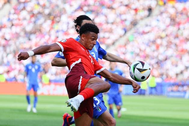 2024.06.29 Berlin Pilka nozna Reprezentacja Mistrzostwa Europy EURO 2024 Niemcy Szwajcaria - Wlochy N z Dan Ndoye Foto Pawel Andrachiewicz PressFocus 2024.06.29 Berlin Football European Championships 2024 EURO 2024 Germany Switzerland - Italy Dan Ndoye Credit: Pawel Andrachiewicz PressFocus NEWSPIX.PL --- Newspix.pl POLAND OUT!  20240629_xPF_PA026