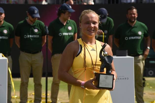29 06 2024 Bad Homburg vor der Höhe WTA grass tennis tournament from 22 6 to 29 6 2024 Bad Homburg Open 2024 singles final between Diana Shnaider RUS and Donna Vekic Croatia Picture shows winner of the Bad Homburg Open 2024 Diana Schneider
