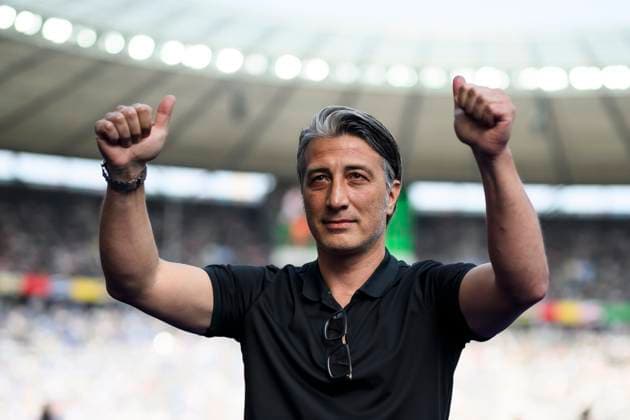 Sport Bilder des Tages Switzerland v Italy - UEFA EURO, EM, Europameisterschaft,Fussball 2024 Murat Yakin, head coach of Switzerland, gestures prior to the UEFA EURO 2024 round of 16 football match between Switzerland and Italy. Berlin Germany Copyright: xNicolòxCampox