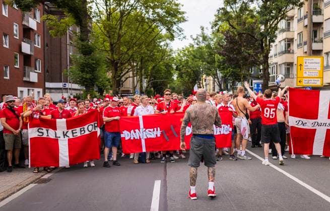 Dortmund, Germany 29th Jun 2024 Danish fans mash from Westpark to the stadium Germany Denmark Germany Denmark 29 06 2024
