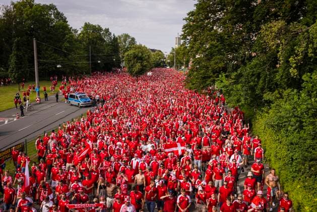 Dortmund, Germany 29th Jun 2024 Danish fans mash from Westpark to the stadium Germany Denmark Germany Denmark 29 06 2024