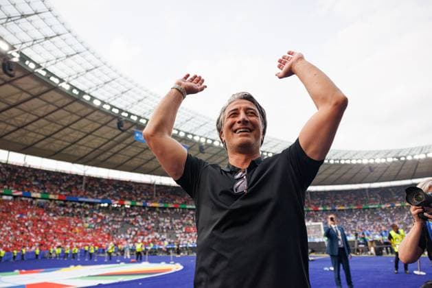 Murat Yakin seen celebrating after UEFA EURO, EM, Europameisterschaft,Fussball 2024 Round of 16 game between national teams of Switzerland and Italy at Olympiastadion, Berlin, Germany (Maciej Rogowski) Berlin Olympiastadion Germany Copyright: xMaciejxRogowskix suiita-2-2