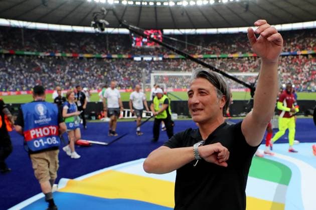 29 06 2024, xtgx, European Football Championship 2024 1 8 Final, Switzerland Italy emspor, v l jubilation, joy, emotions about the victory with the Swiss coach Head Coach Murat Yakin Switzerland UEFA REGULATIONS PROHIBIT ANY USE OF PHOTOGRAPHS as IMAGE SEQUENCES and or QUASI VIDEO Berlin