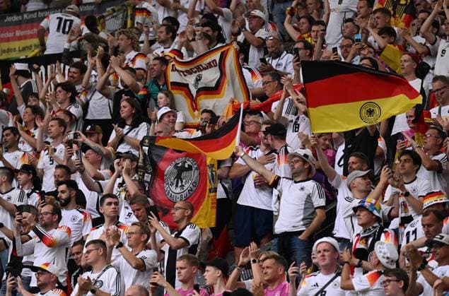 29 06 2024, xpsx, European Football Championship 2024 1 8 Final, Germany Denmark emspor, v l emotions, fans, atmosphere, flags, logo, German flag, black red gold, DFL DFB REGULATIONS PROHIBIT ANY USE OF PHOTOGRAPHS as IMAGE SEQUENCES and or QUASI VIDEO Dortmund
