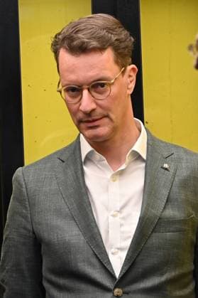 29 06 2024, xjrdrx, European Football Championship 2024 1 8 Final, Germany Denmark emspor, v l Hendrik Wüst Minister President of North Rhine-Westphalia UEFA REGULATIONS PROHIBIT ANY USE OF PHOTOGRAPHS as IMAGE SEQUENCES and or QUASI VIDEO Dortmund