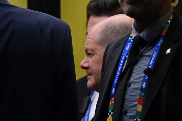 29 06 2024, xjrdrx, European Football Championship 2024 1 8 Final, Germany Denmark emspor, v l Federal Chancellor Olaf Scholz SPD UEFA REGULATIONS PROHIBIT ANY USE OF PHOTOGRAPHS as IMAGE SEQUENCES and or QUASI VIDEO Dortmund