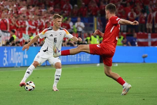29 06 2024, Football, Men, UEFA European Championship 2024, Round of 16, Germany Denmark, Joshua Kimmich Germany , Joakim Maehle Denmark Dortmund Signal Iduna Park North Rhine-Westphalia Germany EN Copyright: xSebastianxBachx