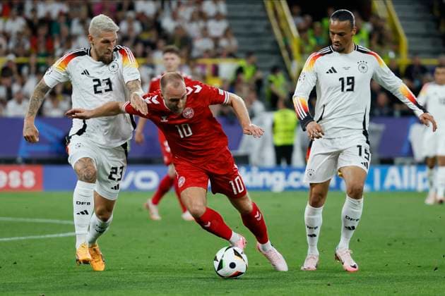 Germany v Denmark: Round of 16 - UEFA EURO, EM, Europameisterschaft,Fussball 2024 Robert Andrich of Germany and Christian Eriksen of Denmark challenge during the UEFA EURO 2024 round of 16 match between Germany and Denmark at Football Stadium Dortmund on June 29, 2024 in Dortmund, Germany. Dortmund Football Stadium Dortmund Germany Germany Copyright: xRichardxSellers Sportsphoto APLx 14043114