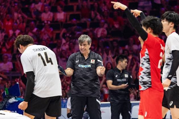 Slovenia - Japan 29.06.2024 Lodz, Poland, men s Volleyball Nations League, final round semifinals , game ( match ) Slovenia - Japan ; image shows: head coach Philippe Blain photo Katarzyna Plewczynska Fotostyk Copyright: xFotostykxPhotoxAgencyx 20240629FCTKP2240