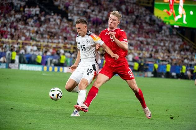 Nico Schlotterbeck Germany, 15 in duel with Rasmus Winther Hojlund Denmark, 09 , GER, Germany GER vs Denmark DEN , European Football Championship, UEFA EURO 2024, Round of 16, 29 06 2024 GER, Germany GER vs Denmark DEN , European Football Championship, UEFA EURO 2024, Round of 16, 29 06 2024 Dortmund Copyright: xEibner-Pressefoto Memmlerx EP_MMR