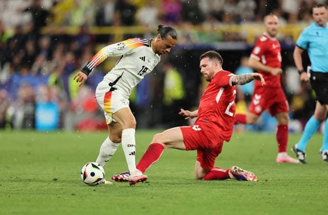 29 06 2024, European Football Championship, UEFA EURO 2024, Germany Denmark, Round of 16, BVB Stadion Dortmund, f l , Leroy Sane Germany , Pierre Emile Hojbjerg Denmark Copyright: HMBxMedia