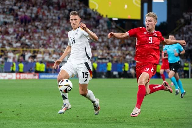 Nico Schlotterbeck Germany, 15 in duel with Rasmus Winther Hojlund Denmark, 09 , GER, Germany GER vs Denmark DEN , European Football Championship, UEFA EURO 2024, Round of 16, 29 06 2024 GER, Germany GER vs Denmark DEN , European Football Championship, UEFA EURO 2024, Round of 16, 29 06 2024 Dortmund Copyright: xEibner-Pressefoto Memmlerx EP_MMR