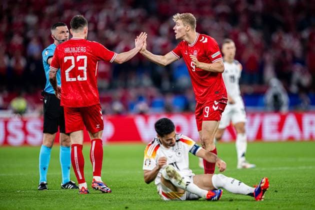 240629 Pierre Emilie Hojbjerg and Rasmus Hojlund of Denmark and Ilkay Gundogan of Germany during the UEFA Euro 2024 Football Championship round of 16 match between Germany and Denmark on June 29, 2024 in Dortmund Photo Jesper Zerman BILDBYRAN kod JZ JZ0545 fotboll football soccer fotballs em europamästerskap em uefa euro uefa european football championship euro 2024 tyskland germany danmark denmark bbeng  Copyright: JESPERxZERMAN BB240629JZ073