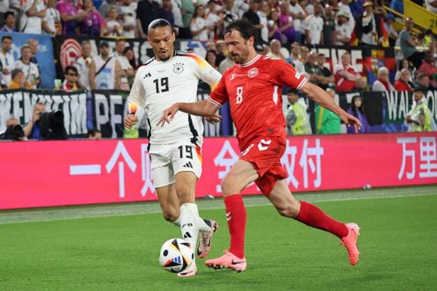29 06 2024, Football, Men, UEFA European Championship 2024, Round of 16, Germany Denmark, Leroy Sane Germany , Thomas Delaney Denmark Dortmund Signal Iduna Park North Rhine-Westphalia Germany EN Copyright: xSebastianxBachx