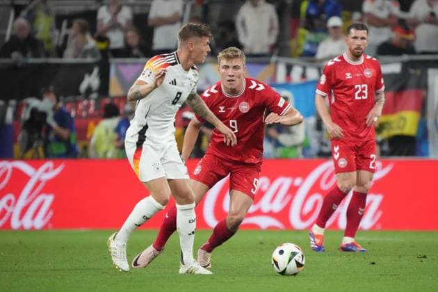Toni Kroos Germany Germany, 08 vs Rasmus Hojlund Denmark, Denmark, 09 Dortmund 29 06 2024 Germany vs Denmark, EURO2024 M37, Round of 16, EM Arena Dortmund