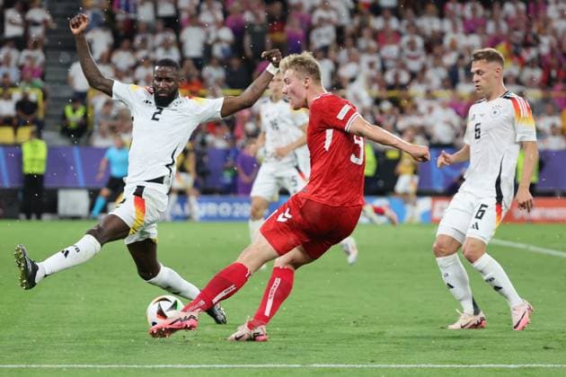 Rasmus Höjlund Denmark, No. 9 in duel with Antonio Rüdiger Germany, No. 2 , Round of 16 M37, GER DEN, European Football Championship, Germany vs Denmark, European Football Championship, Germany vs Denmark, Dortmund, 29 06 2024,