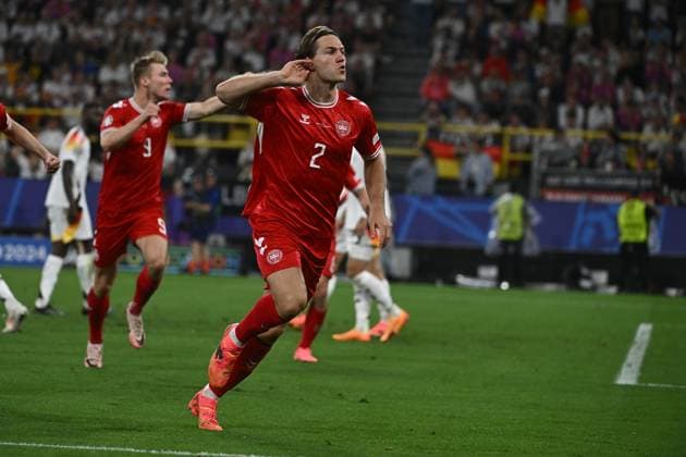 29 06 2024, xpsx, Football EM 2024 1 8 Final, Germany Denmark emspor, v l Goal celebration at Joachim Christian Andersen Denmark Daenemark after the supposed goal for 0 1 Offside DFL DFB REGULATIONS PROHIBIT ANY USE OF PHOTOGRAPHS as IMAGE SEQUENCES and or QUASI VIDEO Dortmund