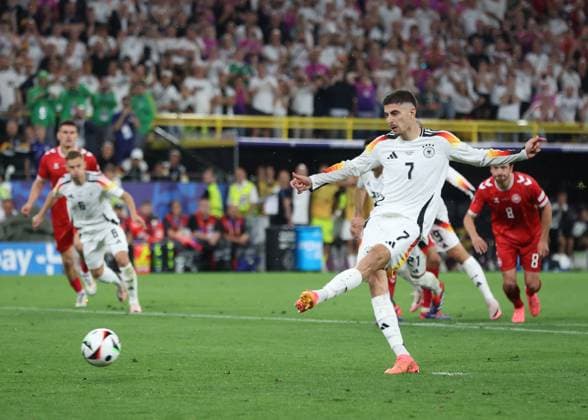 Dortmund, Germany, 29th June 2024. Kai Havertz of Germany cores the first goal form the penalty spot during the UEFA European Championships Group 16 match at the BVB Stadion, Dortmund. Picture credit should read: Paul Terry Sportimage EDITORIAL USE ONLY. No use with unauthorised audio, video, data, fixture lists, club league logos or live services. Online in-match use limited to 120 images, no video emulation. No use in betting, games or single club league player publications. SPI-3213-0061