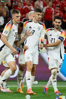 Germany v Denmark: Round of 16 - UEFA EURO, EM, Europameisterschaft,Fussball 2024 Nico Schlotterbeck, Kai Havertz and David Raum, Robert Andrich abd Ilkay Gundoganof Germany celebrate 1st goal during the UEFA EURO 2024 round of 16 match between Germany and Denmark at Football Stadium Dortmund on June 29, 2024 in Dortmund, Germany. Dortmund Football Stadium Dortmund Germany Germany Copyright: xRichardxSellers Sportsphoto APLx 14043141