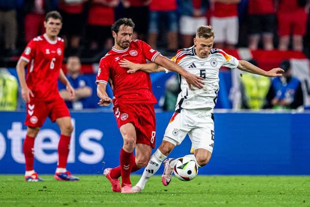 240629 Thomas Delaney of Denmark and Joshua Kimmich of Germany during the UEFA Euro 2024 Football Championship round of 16 match between Germany and Denmark on June 29, 2024 in Dortmund Photo Jesper Zerman BILDBYRAN kod JZ JZ0545 fotboll football soccer fotballs em europamästerskap em uefa euro uefa european football championship euro 2024 tyskland germany danmark denmark bbeng  Copyright: JESPERxZERMAN BB240629JZ100