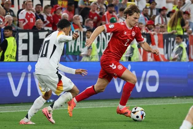 29 06 2024, Football, Men, UEFA European Championship 2024, Round of 16, Germany Denmark, Jamal Musiala Germany , Joachim Andersen Daenemark Dortmund Signal Iduna Park Nordrhein Westfalen Germany EN Copyright: xSebastianxBachx