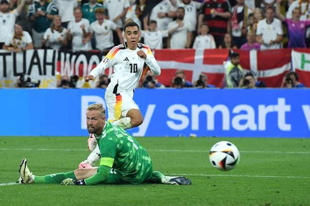 Soccer UEFA EURO 2024 Round of 16 Germany Denmark on 29 06 2024 at BVB Stadion Dortmund in Dortmund Goal kick goal to 2 0 by Jamal Musiala Germany xRx