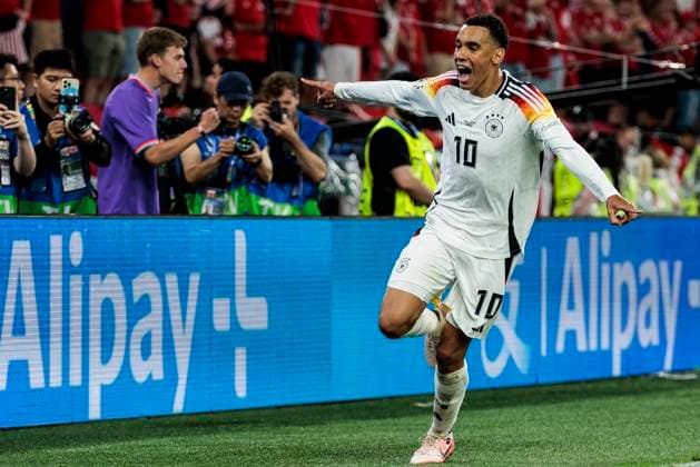 UEFA EURO 2024 Germany Denmark 29 06 2024 Jamal Musiala Germany, 10 cheers after his goal UEFA EURO 2024 Germany Denmark BVB Stadion Dortmund, Dortmund on 29 06 2024 Copyright: xBEAUTIFULxSPORTS Wunderlx