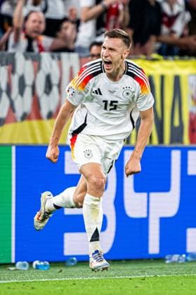 240629 Nico Schlotterbeck of Germany celebrates during the UEFA Euro 2024 Football Championship round of 16 match between Germany and Denmark on June 29, 2024 in Dortmund Photo Jesper Zerman BILDBYRAN kod JZ JZ0545 fotboll football soccer fotballs em europamästerskap em uefa euro uefa european football championship euro 2024 tyskland germany danmark denmark bbeng celebrate jubel  Copyright: JESPERxZERMAN BB240629JZ115