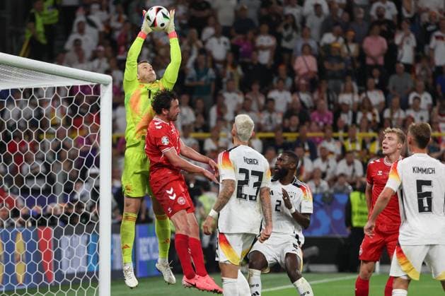 Euro 2024 Germany Denmark on 29 06 2024 at the BVB Stadium Dortmund in Dortmund Thomas Joseph Delaney Denmark Denmark 8 against Goalkeeper Manuel Neuer Germany 1 MH