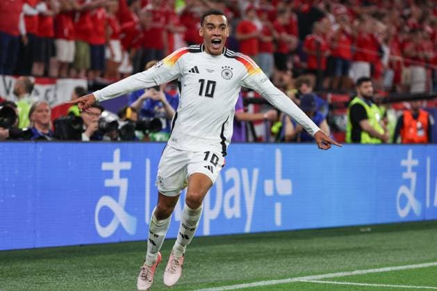 Euro 2024 Germany Denmark on 29 06 2024 in the BVB Stadium Dortmund in Dortmund Cheering, goal celebration, goal scorer, goal scorer Jamal Musiala Germany 10 cheers after his goal to 2 to 0 MH