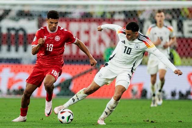 UEFA EURO 2024 Germany Denmark 29 06 2024 Alexander Hartmann Bah Denmark, 18 , Jamal Musiala Germany, 10 UEFA EURO 2024 Germany Denmark BVB Stadion Dortmund, Dortmund on 29 06 2024 Copyright: xBEAUTIFULxSPORTS Wunderlx