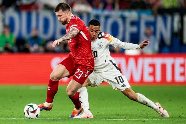 UEFA EURO 2024 Germany Denmark 29 06 2024 Pierre Emile Hojbjerg Denmark, 23 , Jamal Musiala Germany, 10 UEFA EURO 2024 Germany Denmark BVB Stadion Dortmund, Dortmund on 29 06 2024 Copyright: xBEAUTIFULxSPORTS Wunderlx