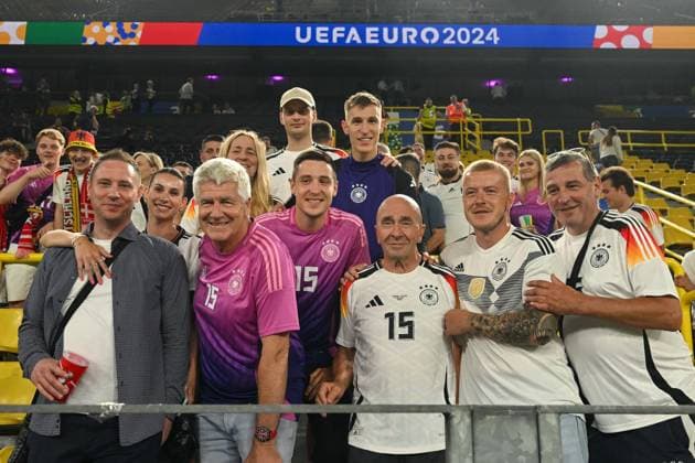 Soccer, Men, Season 2023 24, Euro EM 2024 Round of 16 in Dortmund , Germany Denmark, Schlotterbeck family with Nico Schlotterbeck Germany including Keven Schlotterbeck , 29 06 2024, Copyright: xMatthiasxKochx