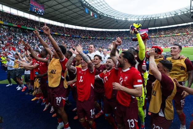 BERLIN, GERMANY - JUNE 29: Ricardo Rodriguez, Dan Ndoye, Steven Zuber, Renato Steffen, Yvon Mvogo, Ruben Vargas of Switzerland celebrate after wining the match between Switzerland and Italy on Round of 16 - UEFA EURO, EM, Europameisterschaft,Fussball 2024 at Olympiastadion on June 28, 2024 in Berlin, Germany. Photo by Sebastian Frej Switzerland v Italy - Round of 16 - UEFA EURO 2024 Copyright: xSebastianxFrejx