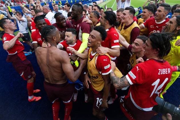 BERLIN, GERMANY - JUNE 29: Granit Xhaka, Manuel Akanji, Dan Ndoye, Ruben Vargas, Xherdan Shaqiri, Fabian Schar of Switzerland celebrate after wining the match between Switzerland and Italy on Round of 16 - UEFA EURO, EM, Europameisterschaft,Fussball 2024 at Olympiastadion on June 28, 2024 in Berlin, Germany. Photo by Sebastian Frej Switzerland v Italy - Round of 16 - UEFA EURO 2024 Copyright: xSebastianxFrejx
