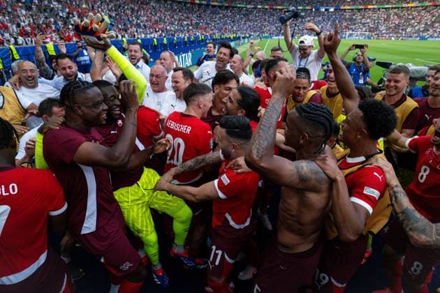 BERLIN, GERMANY - JUNE 29: Michel Aebischer, and players, Yann Sommer, Yvon Mvogo, Remo Freuler, Renato Steffen of Switzerland celebrate after wining the match between Switzerland and Italy on Round of 16 - UEFA EURO, EM, Europameisterschaft,Fussball 2024 at Olympiastadion on June 28, 2024 in Berlin, Germany. Photo by Sebastian Frej Switzerland v Italy - Round of 16 - UEFA EURO 2024 Copyright: xSebastianxFrejx