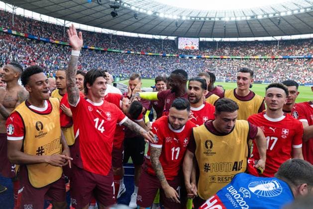BERLIN, GERMANY - JUNE 29: Steven Zuber, Renato Steffen, Ruben Vargas, Ricardo Rodriguez, Dan Ndoye of Switzerland celebrate after wining the match between Switzerland and Italy on Round of 16 - UEFA EURO, EM, Europameisterschaft,Fussball 2024 at Olympiastadion on June 28, 2024 in Berlin, Germany. Photo by Sebastian Frej Switzerland v Italy - Round of 16 - UEFA EURO 2024 Copyright: xSebastianxFrejx