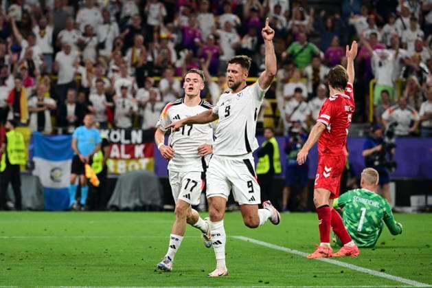 Florian Wirtz 17 Germany and Niclas Füllkrug 9 Germany , Germany vs Denmark, Football, UEFA Euro 2024, Round of 16, 29 06 2024 Dortmund Nordrhein Westfalen Germany Copyright: xkolbert-press MarcxNiemeyerx