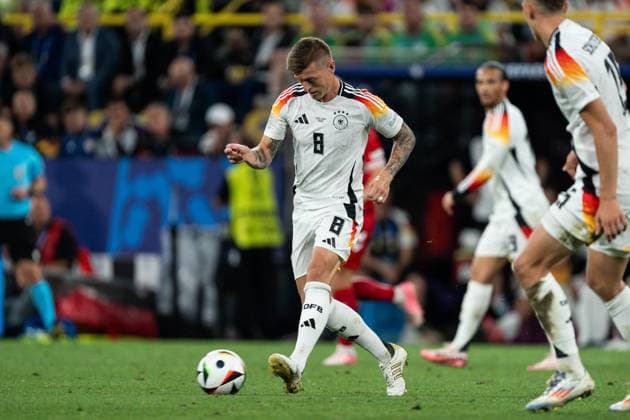 GER, Euro 2024, round of sixteen, Germany Germany, GER vs Denmark Denmark, DNK 29 06 2024, Signal Iduna Park BVB Stadion Dortmund , Dortmund, GER, Euro 2024, round of sixteen, Germany Germany Germany, GER vs Denmark Denmark, DNK In picture Toni Kroos Germany Germany GER, 8 single action whole body whole body ball on foot nordphotoxGmbHxx xChristianxSchulze nph000300