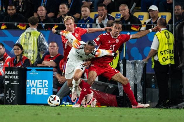 GER, Euro 2024, round of sixteen, Germany Germany, GER vs Denmark Denmark, DNK 29 06 2024, Signal Iduna Park BVB Stadion Dortmund , Dortmund, GER, Euro 2024, round of sixteen, Germany Germany Germany, GER vs Denmark Denmark, DNK In the picture duel between Leroy Sanà Sane Germany Germany GER, 19 and Rasmus Kristensen Denmark Denmark DNK, 25 nordphotoxGmbHxx xChristianxSchulze nph000300