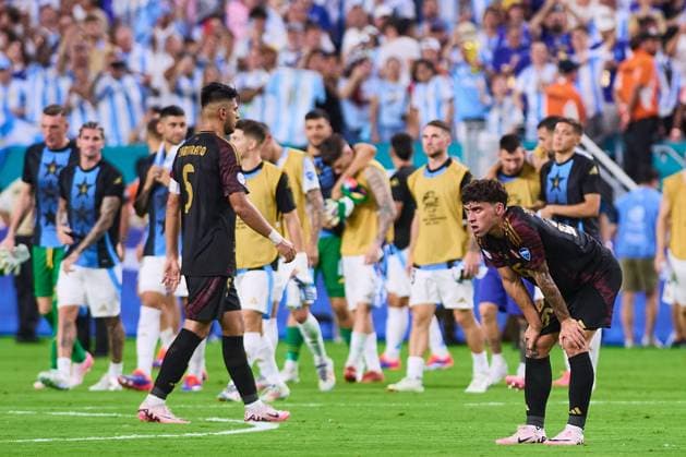 RECORD DATE NOT STATED Copa America USA 2024 Argentina vs Peru Wilder Cartagena of Peru during the CONMEBOL Copa America 2024 group A match between Argentina and Peru, at Hard Rock Stadium, on June 29, 2024 in Miami Gardens, Florida, United States. MIAMI GARDENS FLORIDA UNITED STATES  Copyright: xJONATHANxDUENASx 20240629210017_CA_GA_2024_ARG_PER_CARTAGENA215