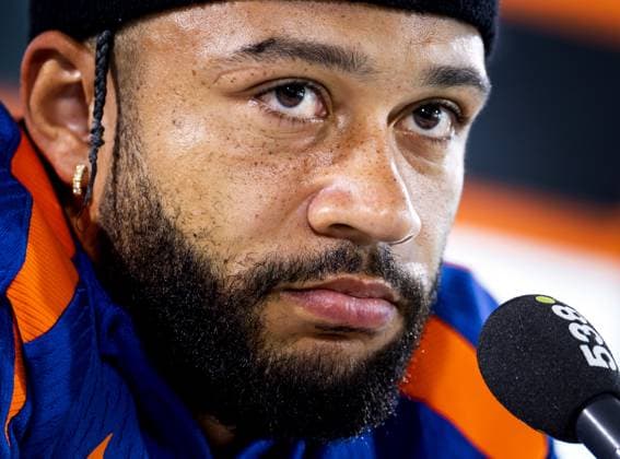 WOLFSBURG - Memphis Depay during a media moment of the Dutch national team, Nationalteam in the Volkswagen Arena on June 30, 2024 in Wolfsburg, Germany. The Dutch national team is preparing for the round of 16 at the European Football Championship in Germany against Romania. ANP KOEN VAN WEEL UEFA EURO, EM, Europameisterschaft,Fussball 2024 Germany 2024 xVIxANPxSportx xxANPxIVx 502410165 originalFilename: 502410165.jpg